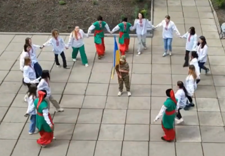 Запальні танці до Дня вишиванки від здобувачів освіти КЦПОММ