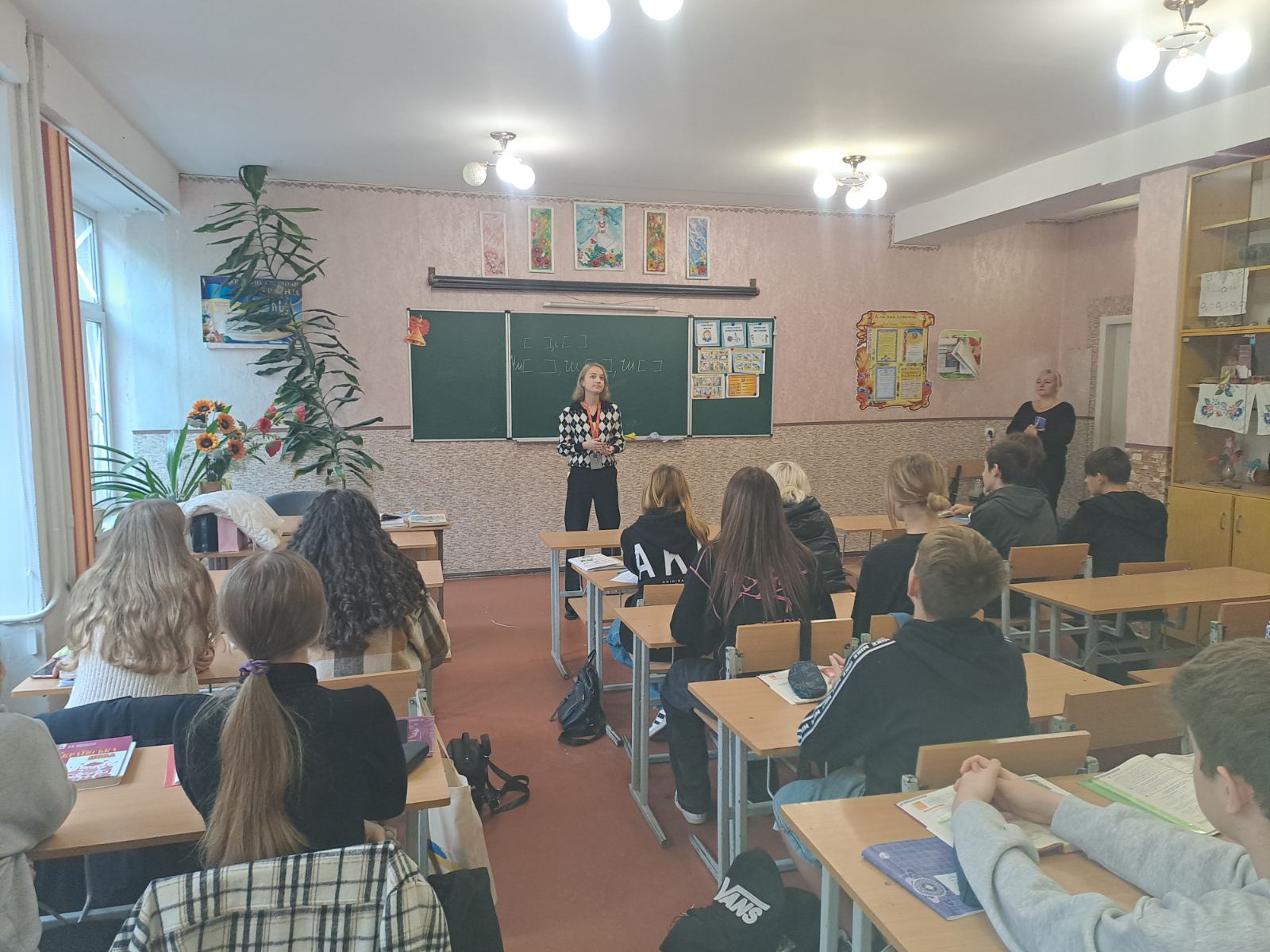 Зустріч з учнями 9-х класів Криворізької гімназії №23: Профорієнтація та перспективи майбутнього